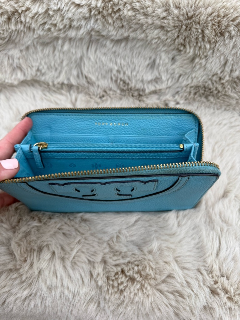 Tory Burch Teal Leather Continental Wallet - Picture 5 of 7